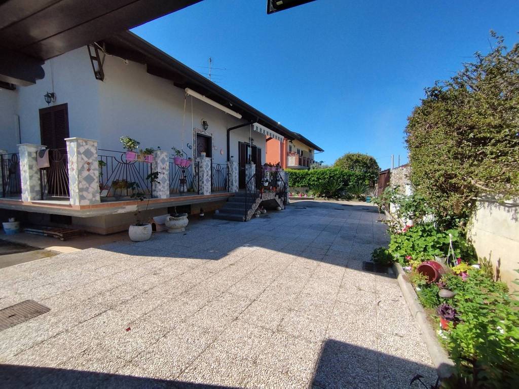 Villa in vendita a Vitulazio località Tutuni, 77