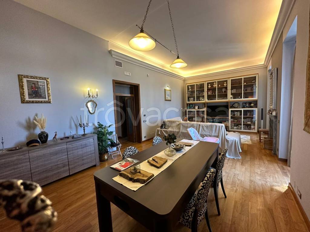 Appartamento in vendita a Foggia via Arpi, 114