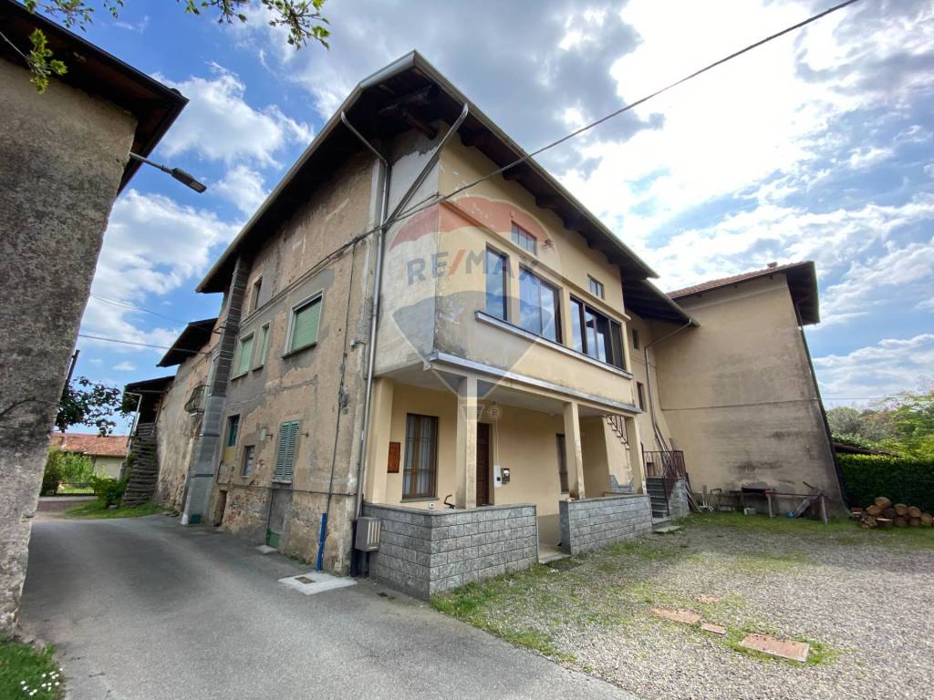 Casa Indipendente in vendita a Mezzana Mortigliengo via Mazza, 3