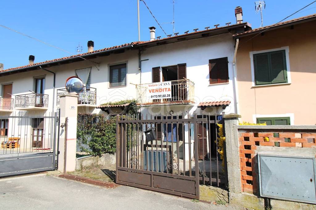 Appartamento in vendita a Baldissero d'Alba via Giardina