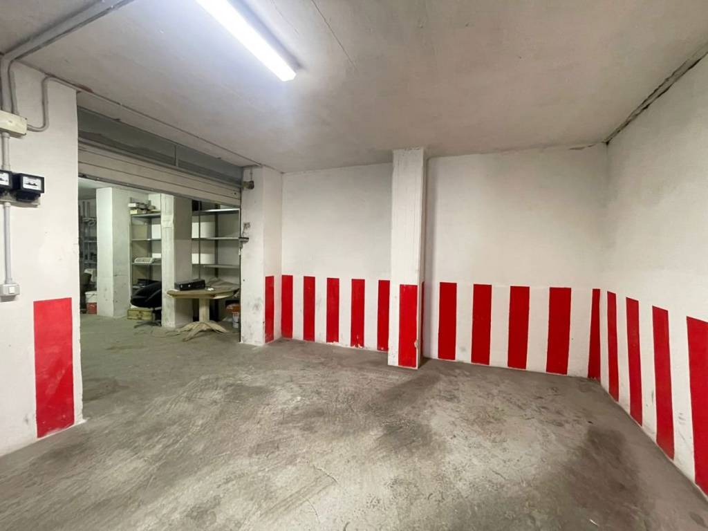 Garage in vendita a Roma via Giuseppe Vasi, 85