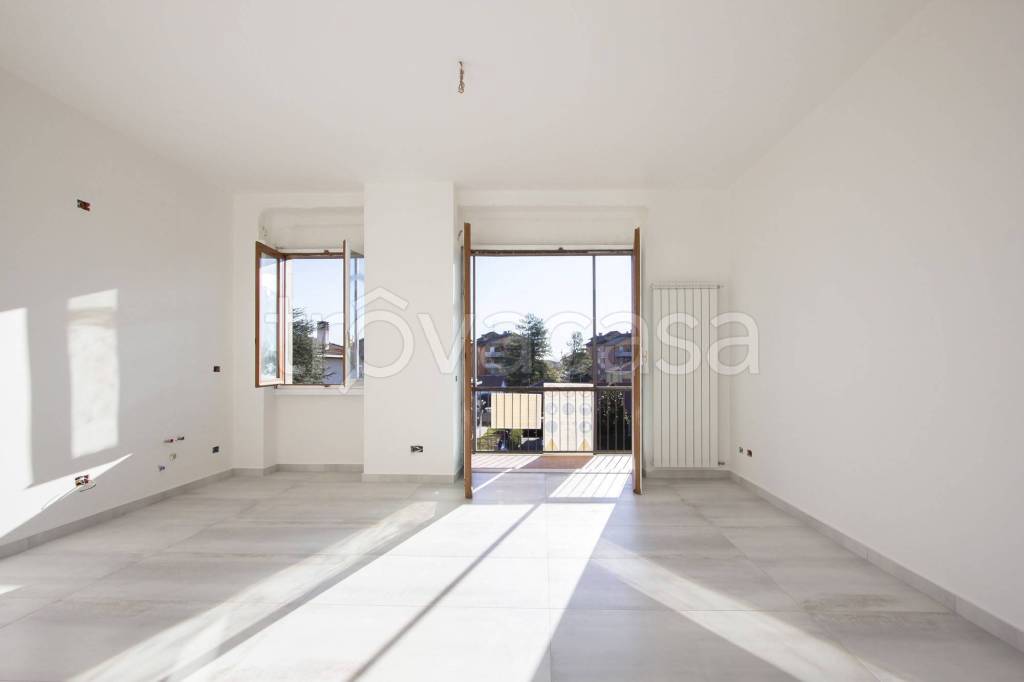 Appartamento in vendita a Lainate via Achille Grandi, 16
