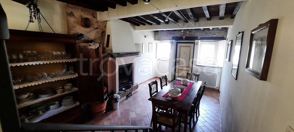 Casa Indipendente in vendita a Canossa via Sottorio