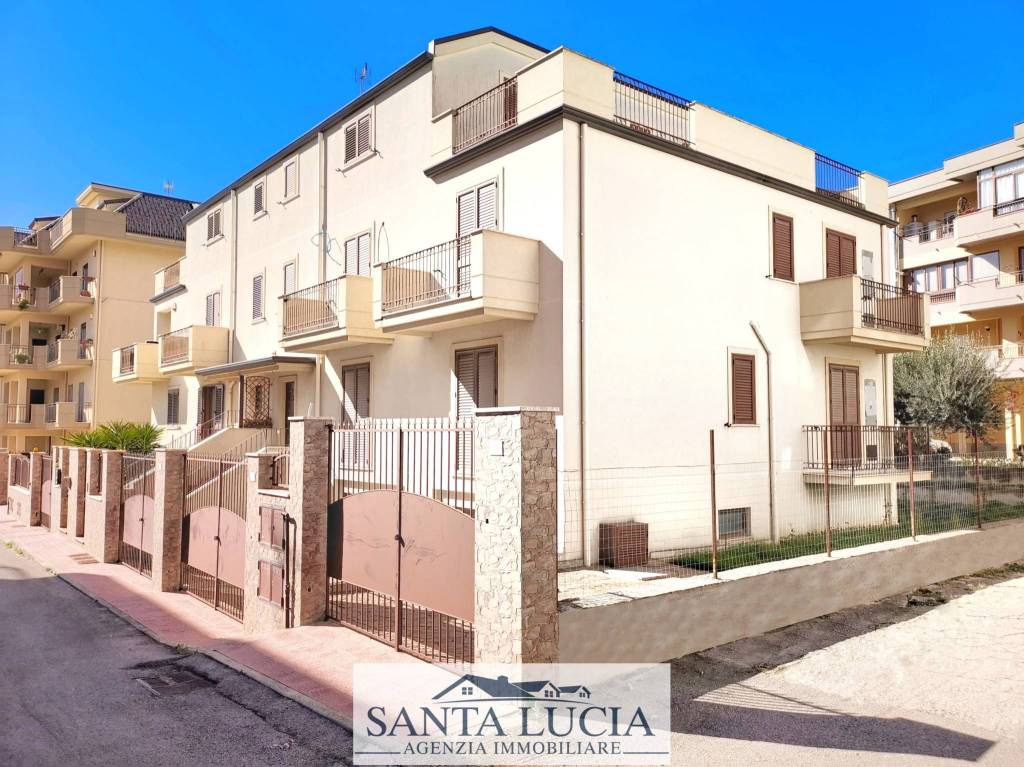 Appartamento in vendita a Canicattì via Alcide De Gasperi
