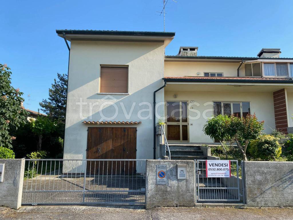 Villa Bifamiliare in vendita ad Argenta via del Cantone, 9