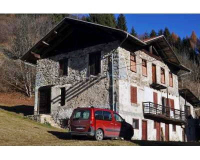 Casa Indipendente in in vendita da privato a Canal San Bovo località Mureri, 304