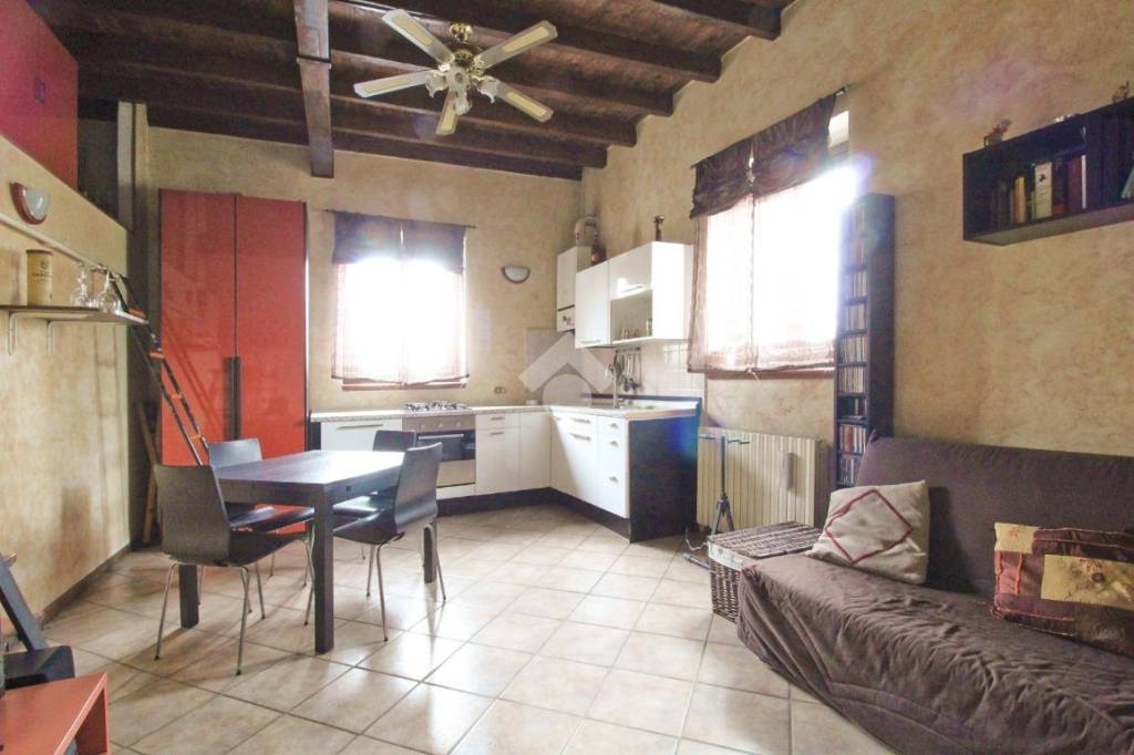 Appartamento in vendita a Cassano d'Adda via Inzago, 87