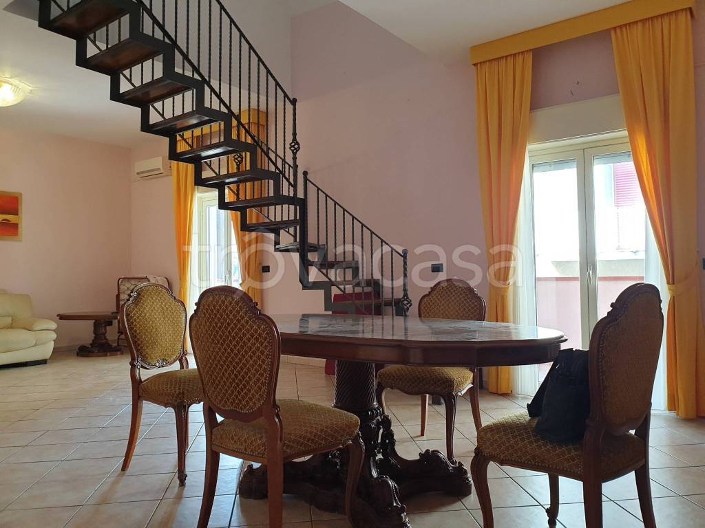Appartamento in vendita a Messina via Orazio Antinori, 5