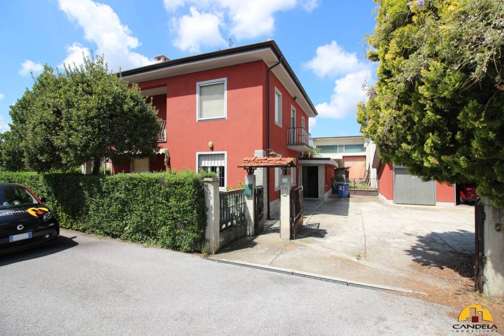 Casa Indipendente in vendita a Mondovì via Torino, 54