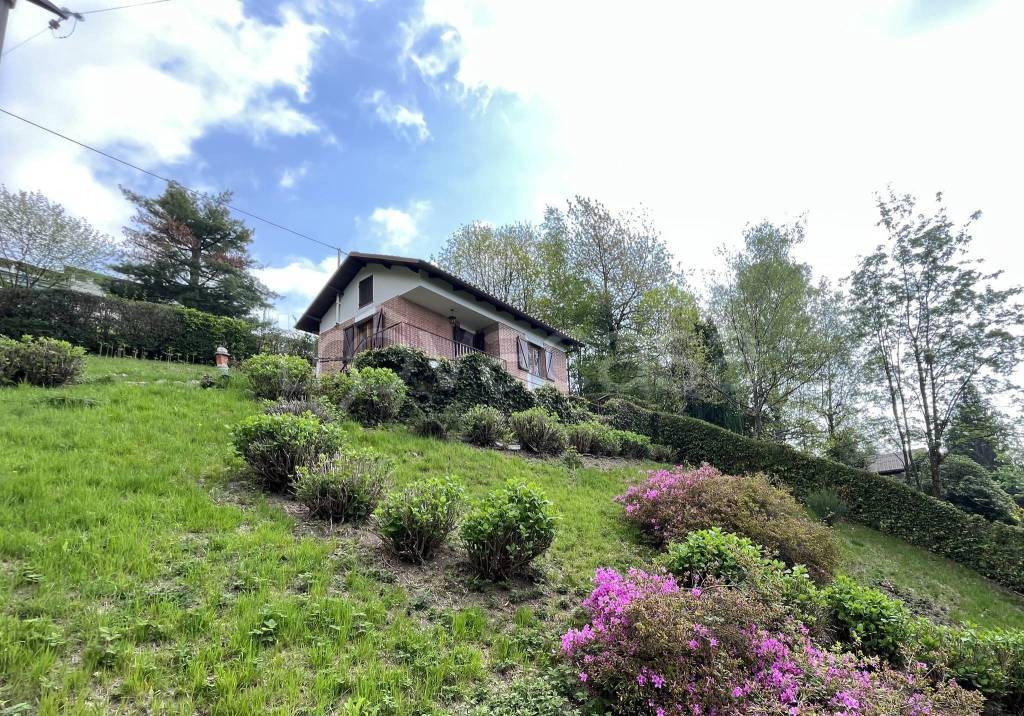 Villa in vendita a Netro regione Bossola
