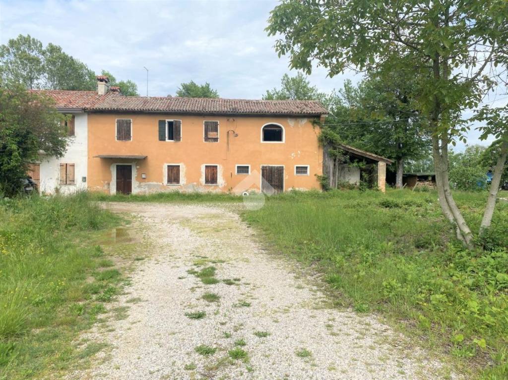 Villa Bifamiliare in vendita a Casier via Edmondo de Amicis, 3