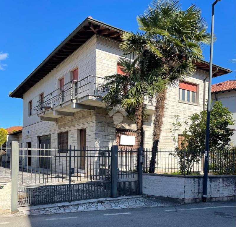 Villa in vendita a Brescia via Luciano Manara, 50