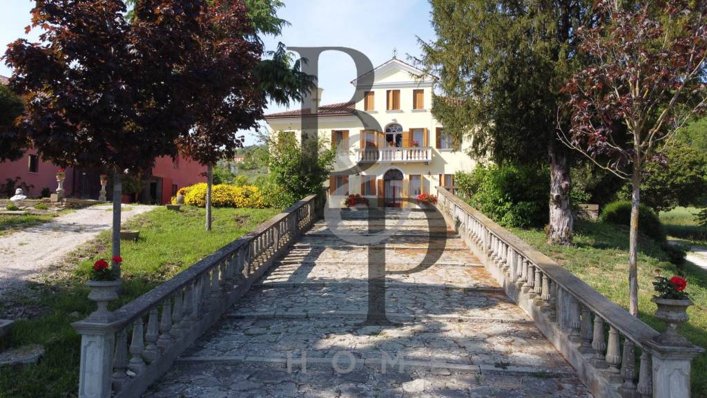Villa in vendita a Este via Meggiaro