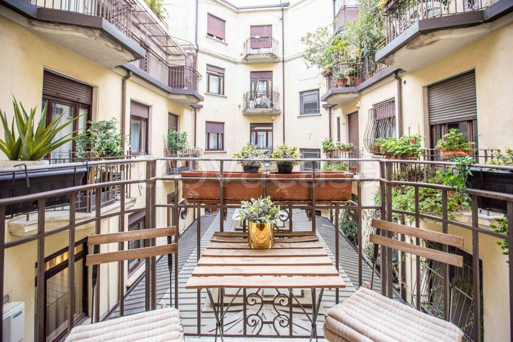 Appartamento in affitto a Milano via dei Bossi