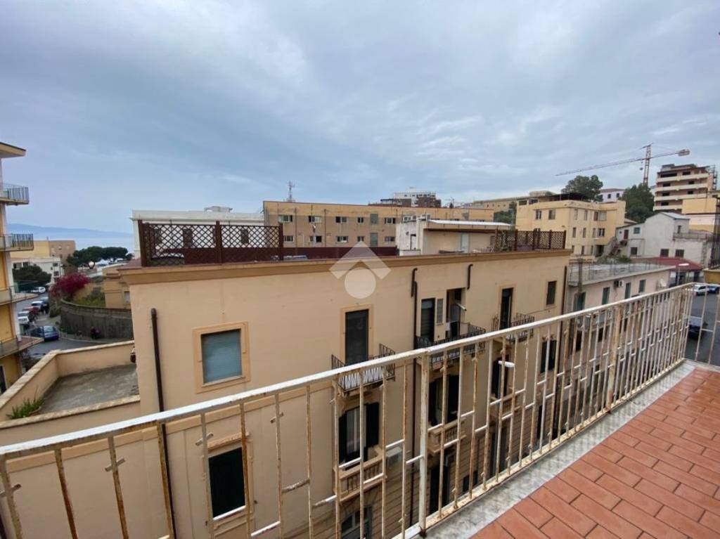 Appartamento in vendita a Reggio di Calabria via del Salvatore, 44