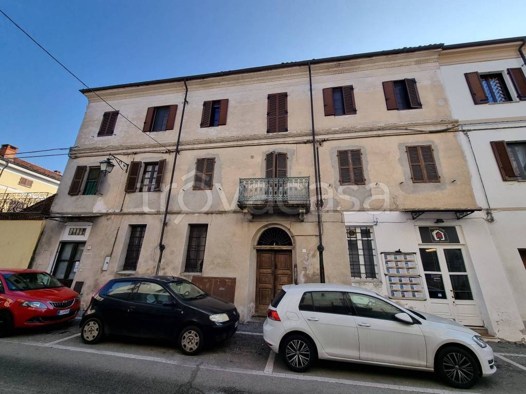 Casa Indipendente in vendita a Crescentino via San Giuseppe, 3