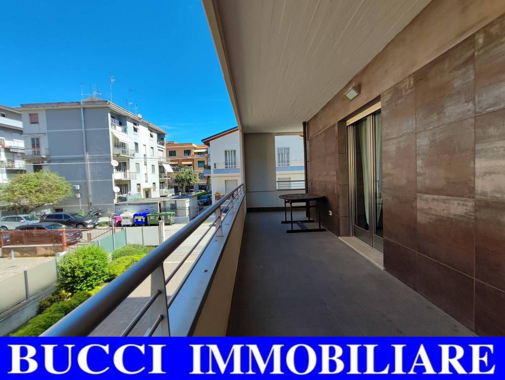 Appartamento in vendita a Pescara via Antonio Canova, 47