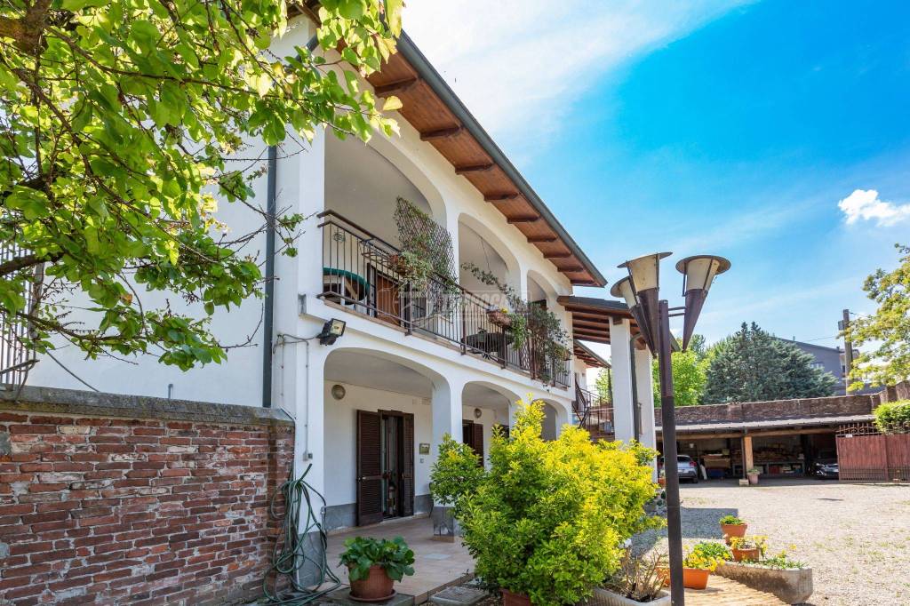 Villa Bifamiliare in vendita a Chivasso stradale Torino, 240