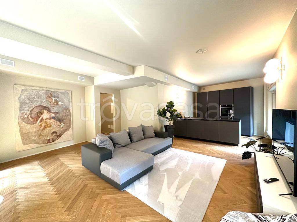 Appartamento in affitto a Bergamo viale delle Mura, 26