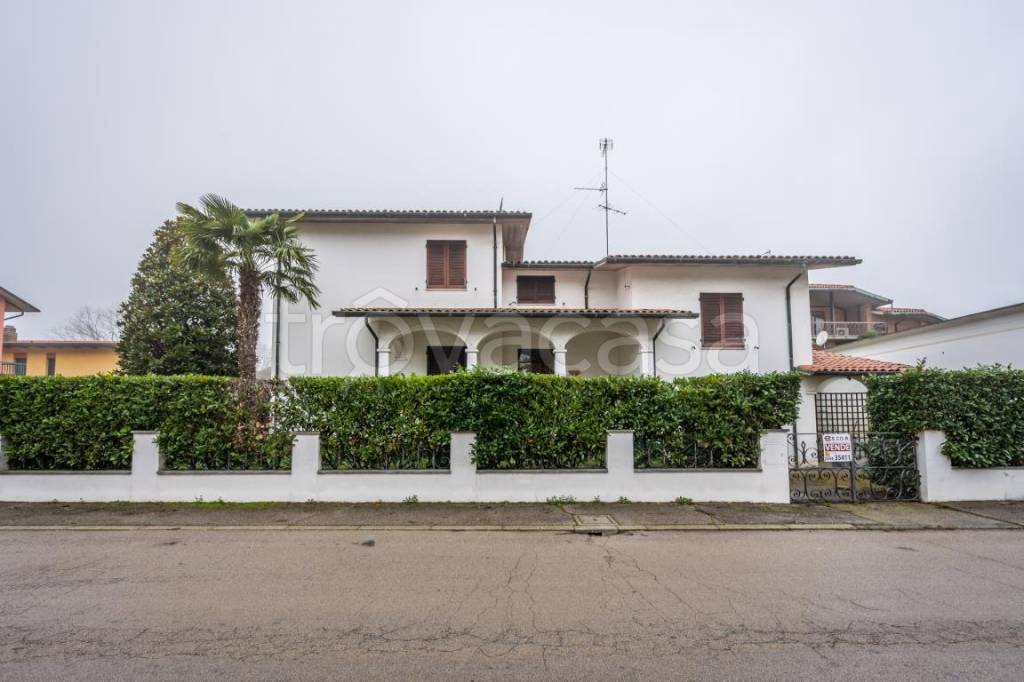 Villa in vendita a Ravenna via Monterotondo, 13