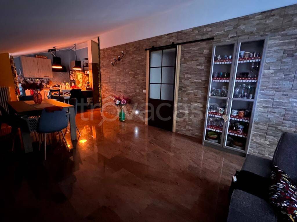 Appartamento in in vendita da privato a Montello via Silvio Pellico, 9