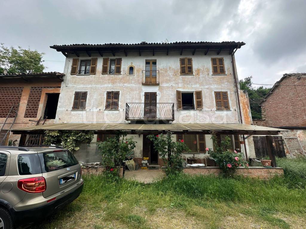 Casale in vendita a Nizza Monferrato strada Mollie, 19
