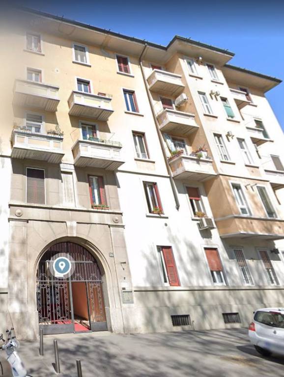 Appartamento all'asta a Milano viale Argonne, 35