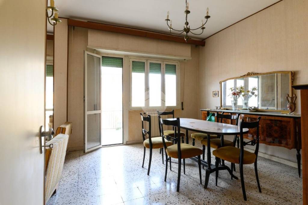 Appartamento in vendita a Roma via Luca Beltrami