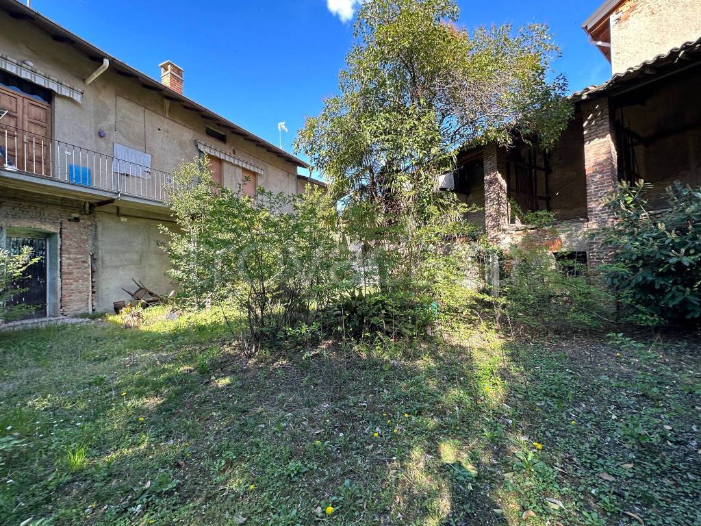 Villa in vendita a Desio via Giuseppe Garibaldi, 62