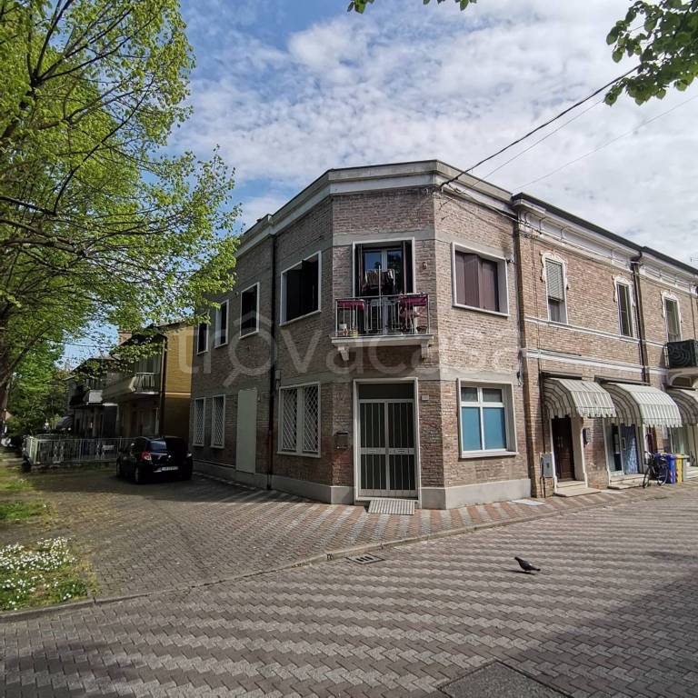 Appartamento in vendita a Tresignana viale Roberto Mari, 13