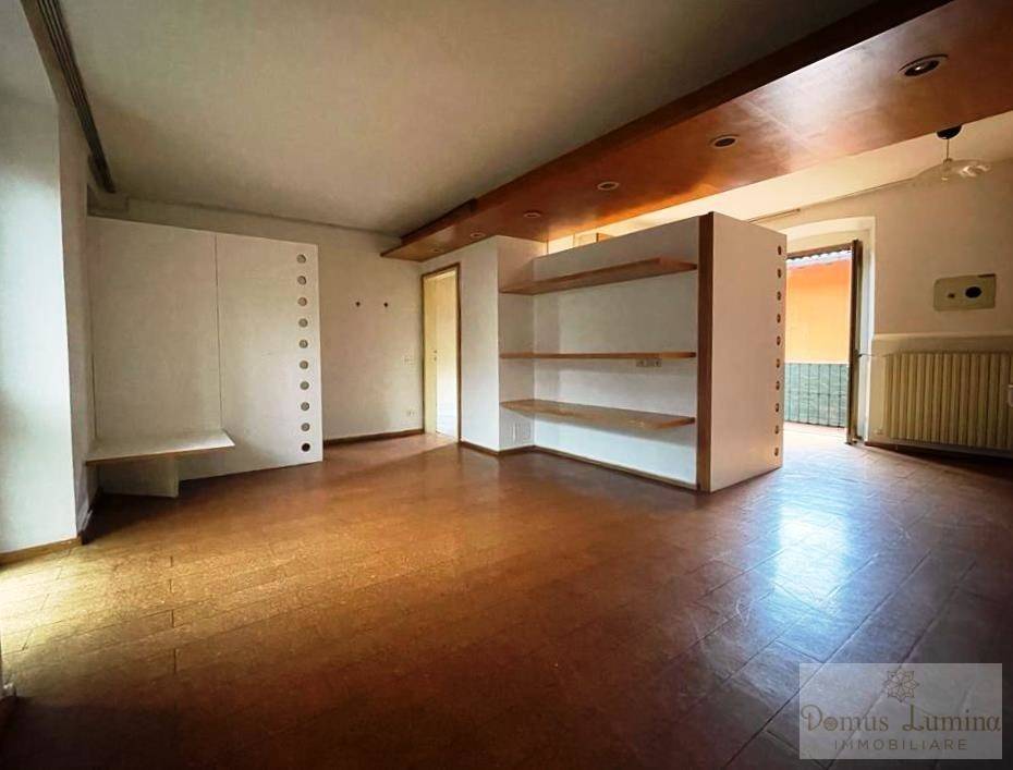 Appartamento in vendita ad Alzano Lombardo san Pietro, 23