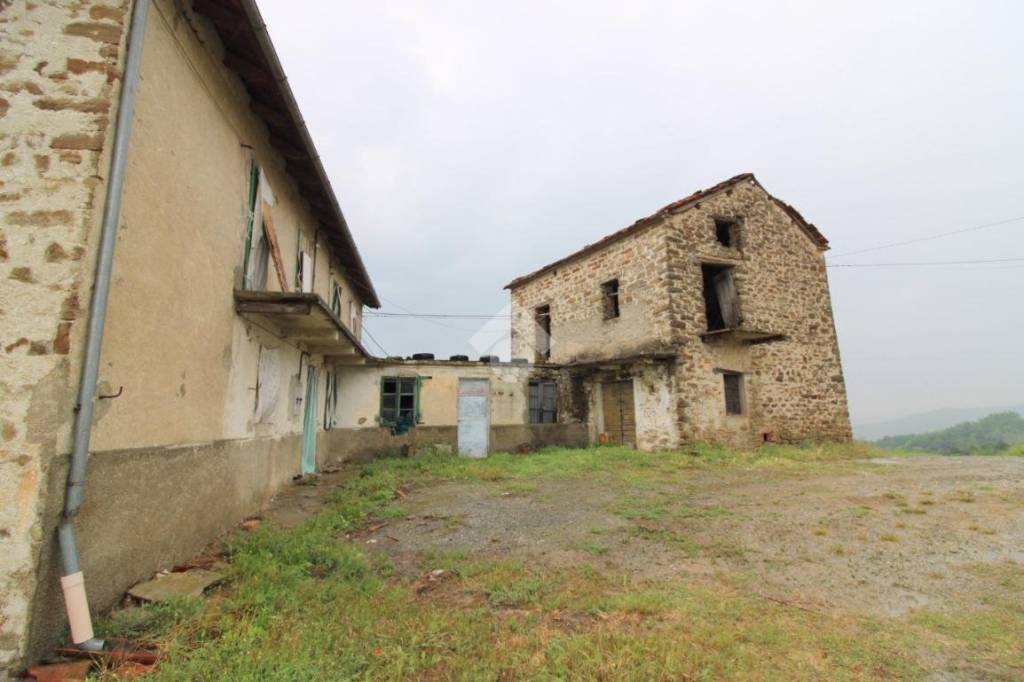 Casa Indipendente in vendita a San Giorgio Scarampi regione Stanga, 1
