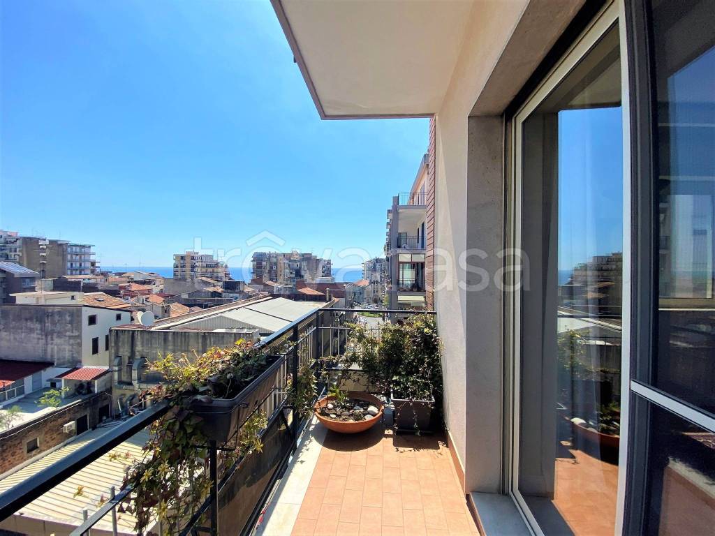 Appartamento in vendita a Catania via Principe Nicola