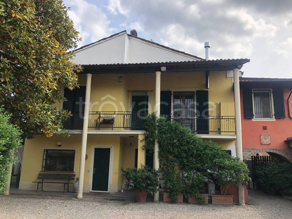 Villa Bifamiliare in vendita a Sesto ed Uniti via 20 Settembre