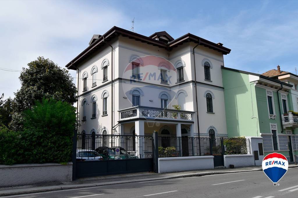Villa Bifamiliare in vendita a Pavia via Scopoli, 15