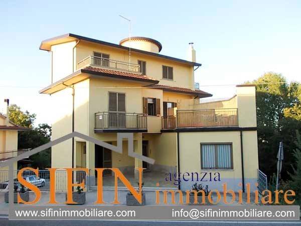 Villa in vendita a Frigento via Pagliara, 71