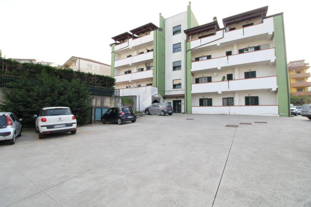Appartamento in vendita a Montalto Uffugo via Salerni, 12