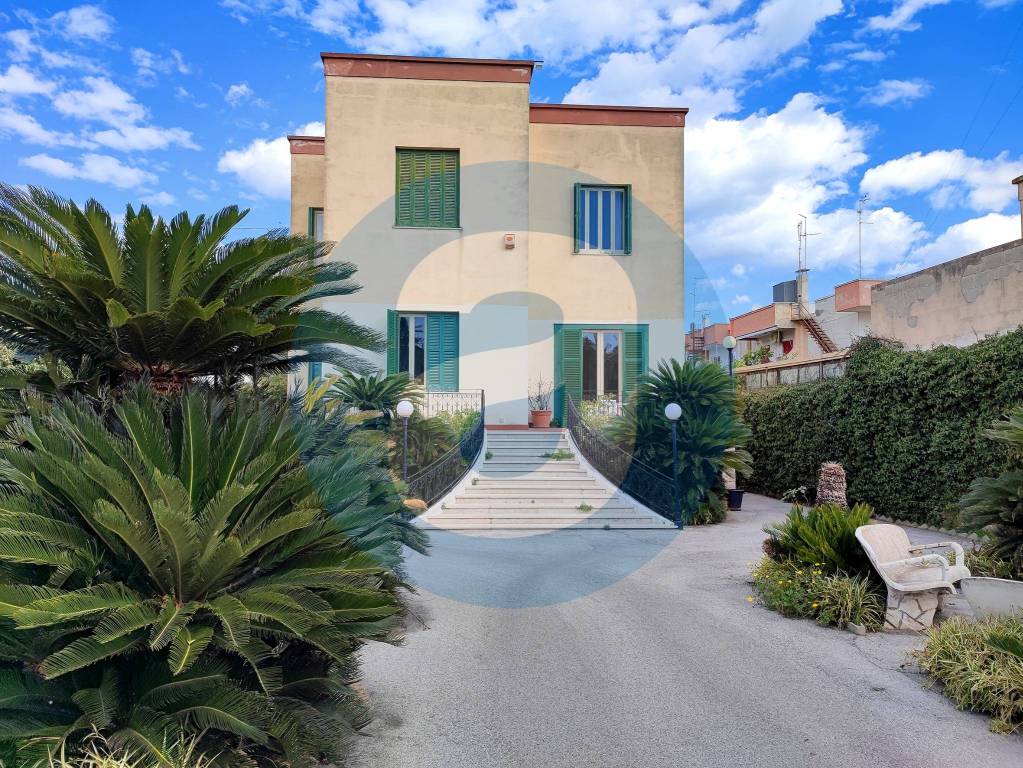 Villa in vendita a Bari via Napoli, 209A