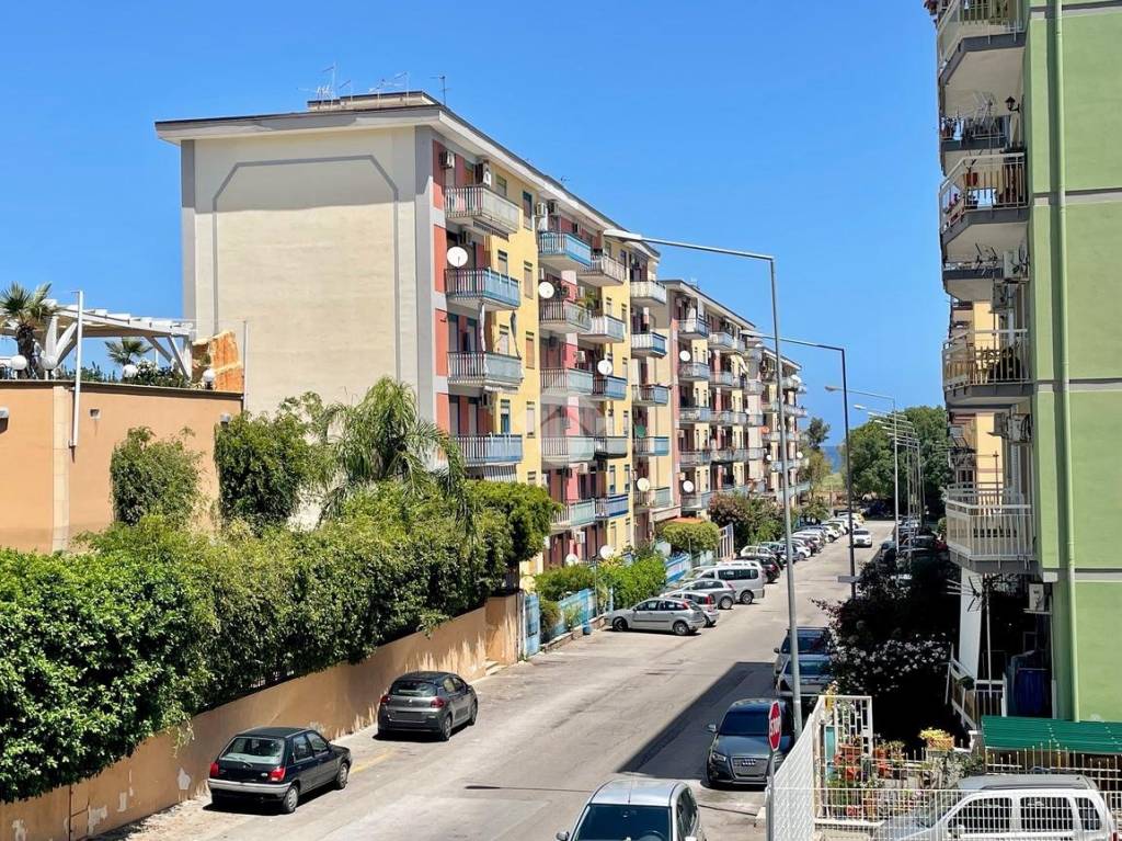 Appartamento in vendita a Palermo via albricci alberigo generale, 72