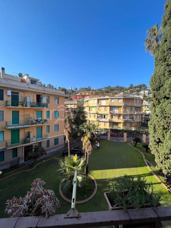 Appartamento in affitto a Rapallo corso Cristoforo Colombo