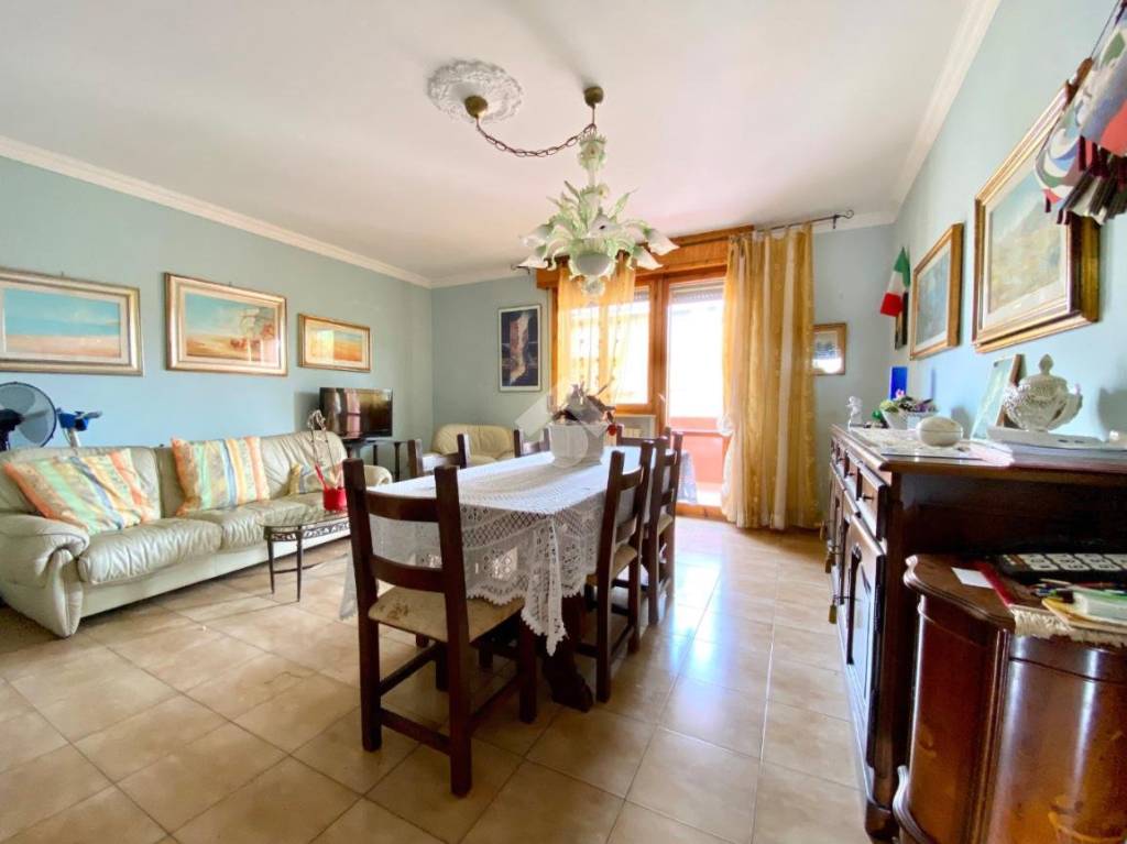 Appartamento in vendita a Rimini via Umberto Cagni, 2