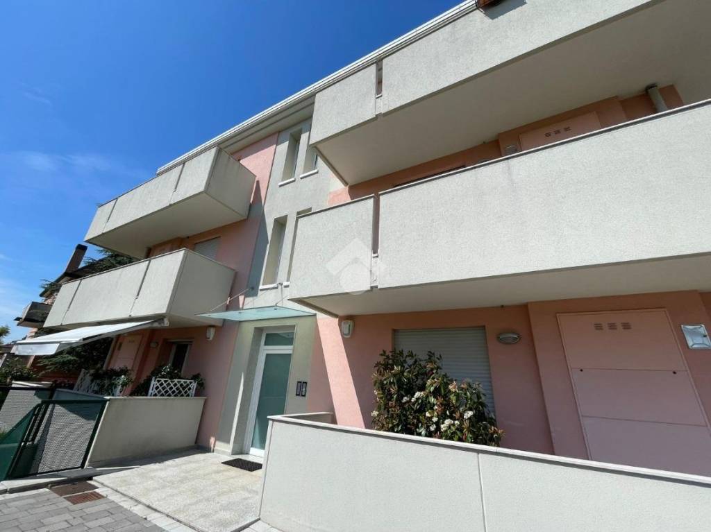 Appartamento in vendita a Venezia via dei Rododendri, 7