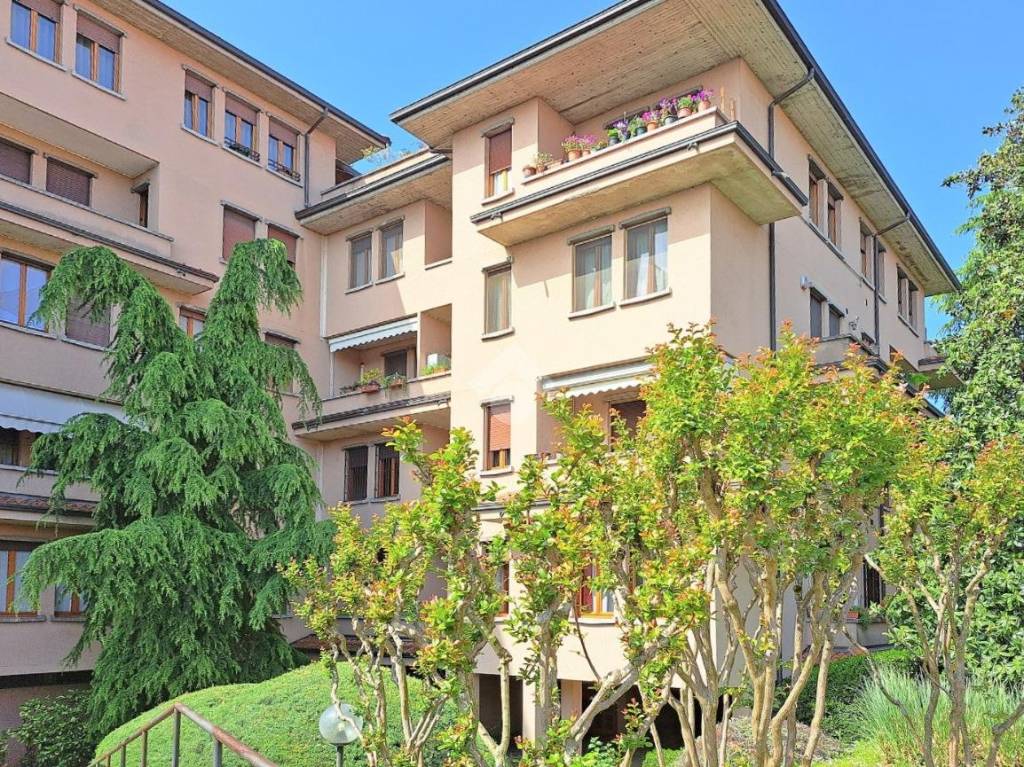 Appartamento in vendita a Cassano d'Adda via Salvo d'Acquisto, 3