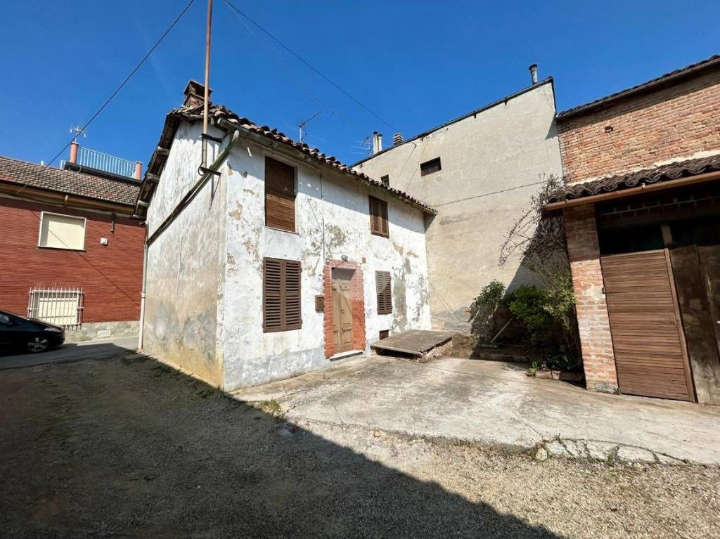 Casa Indipendente in vendita a Castagnole Monferrato via Cavour, 31