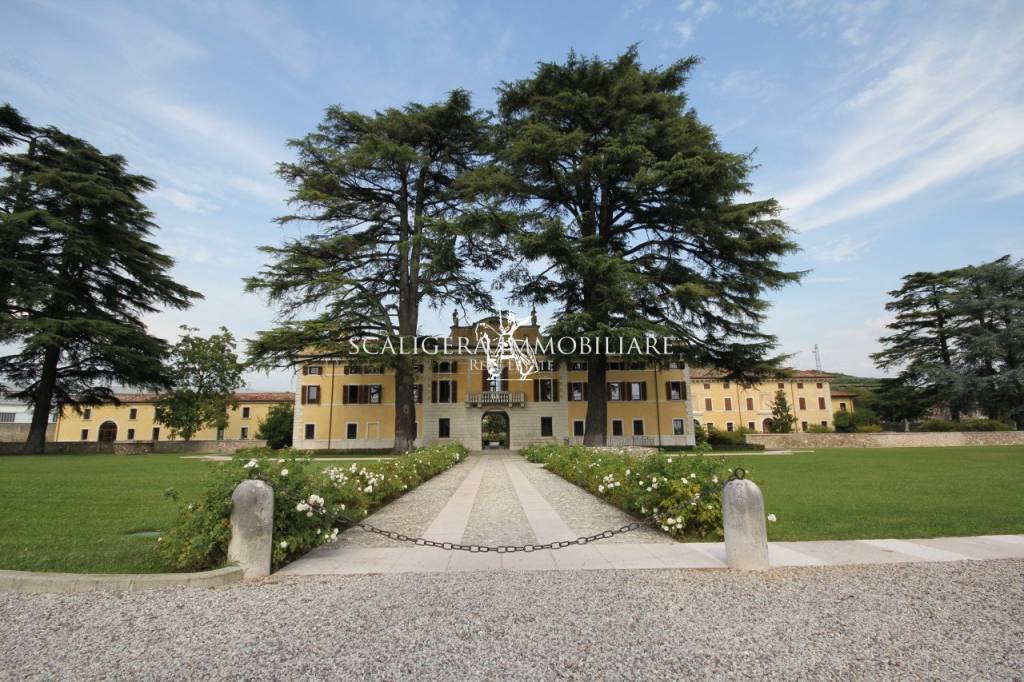 Appartamento in vendita a Sant'Ambrogio di Valpolicella via Valpolicella