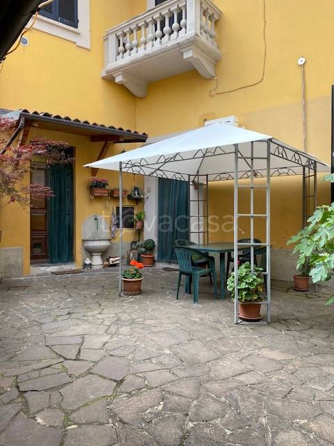 Appartamento in vendita a Cuggiono via Giuseppe Garibaldi, 10
