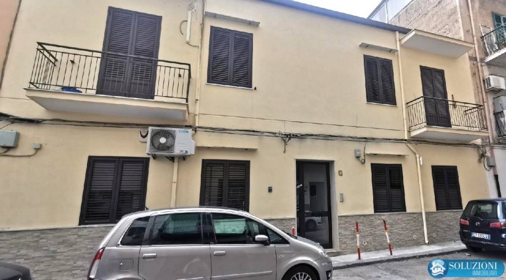 Appartamento in vendita a Palermo via Fiumefreddo