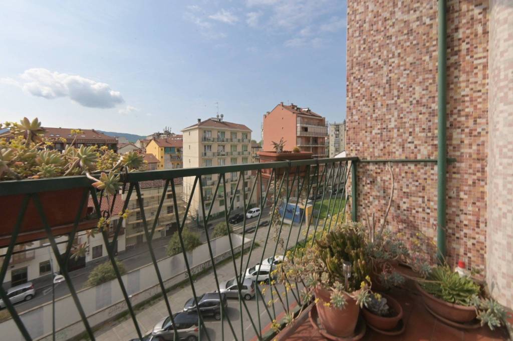 Appartamento in vendita a Torino via Muzio Clementi, 21