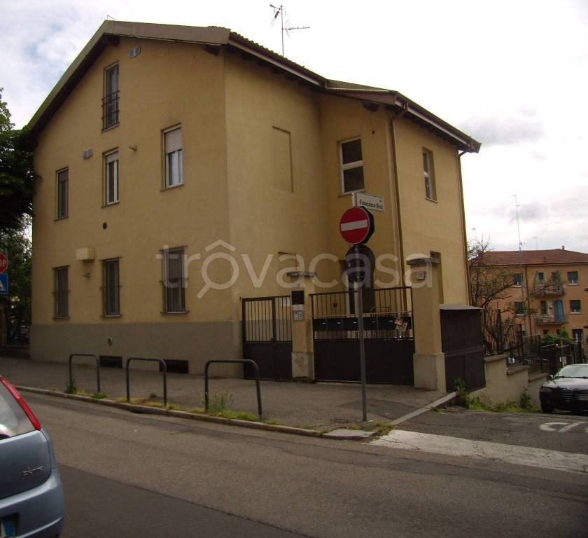 Appartamento in vendita a Pavia viale Camillo Golgi