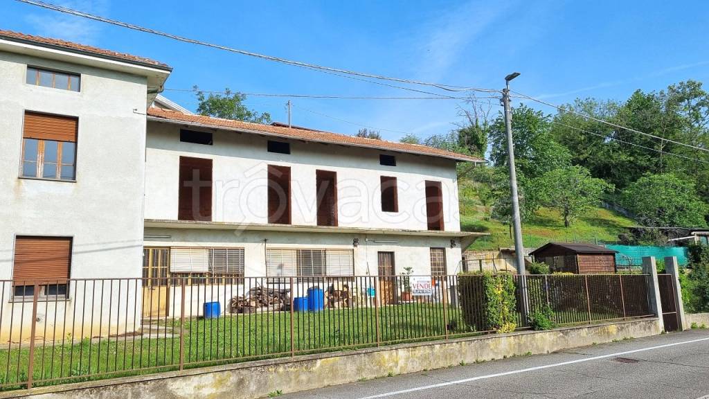 Casa Indipendente in vendita a Gattinara via Castellazzo, 13